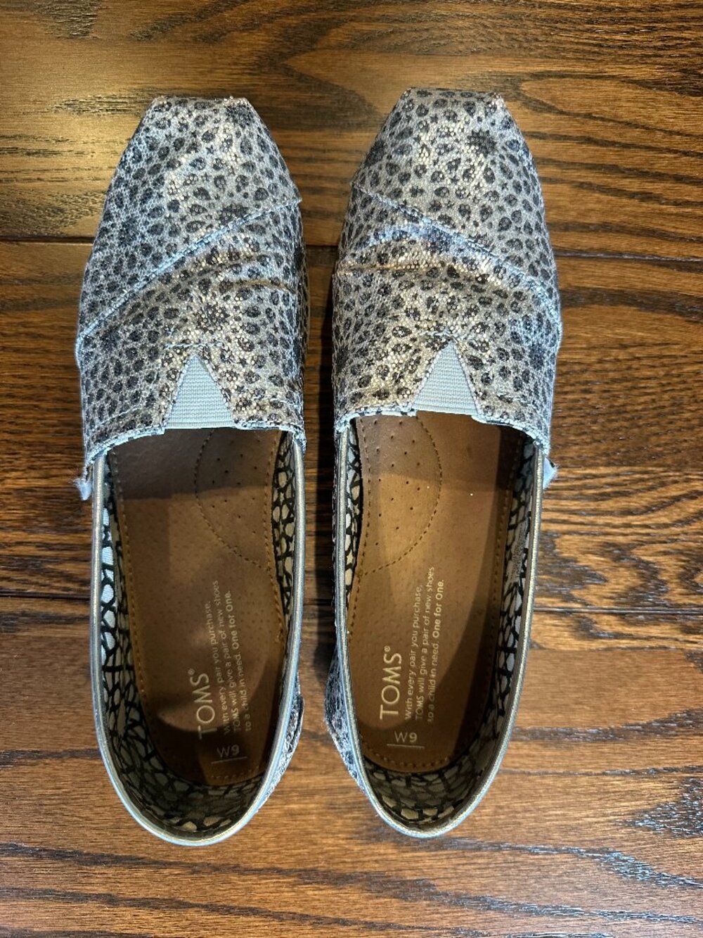 TOMS Women's Classic Alpargata Slip-On Flats sz 9